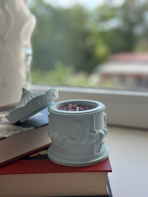 Carillon candle
